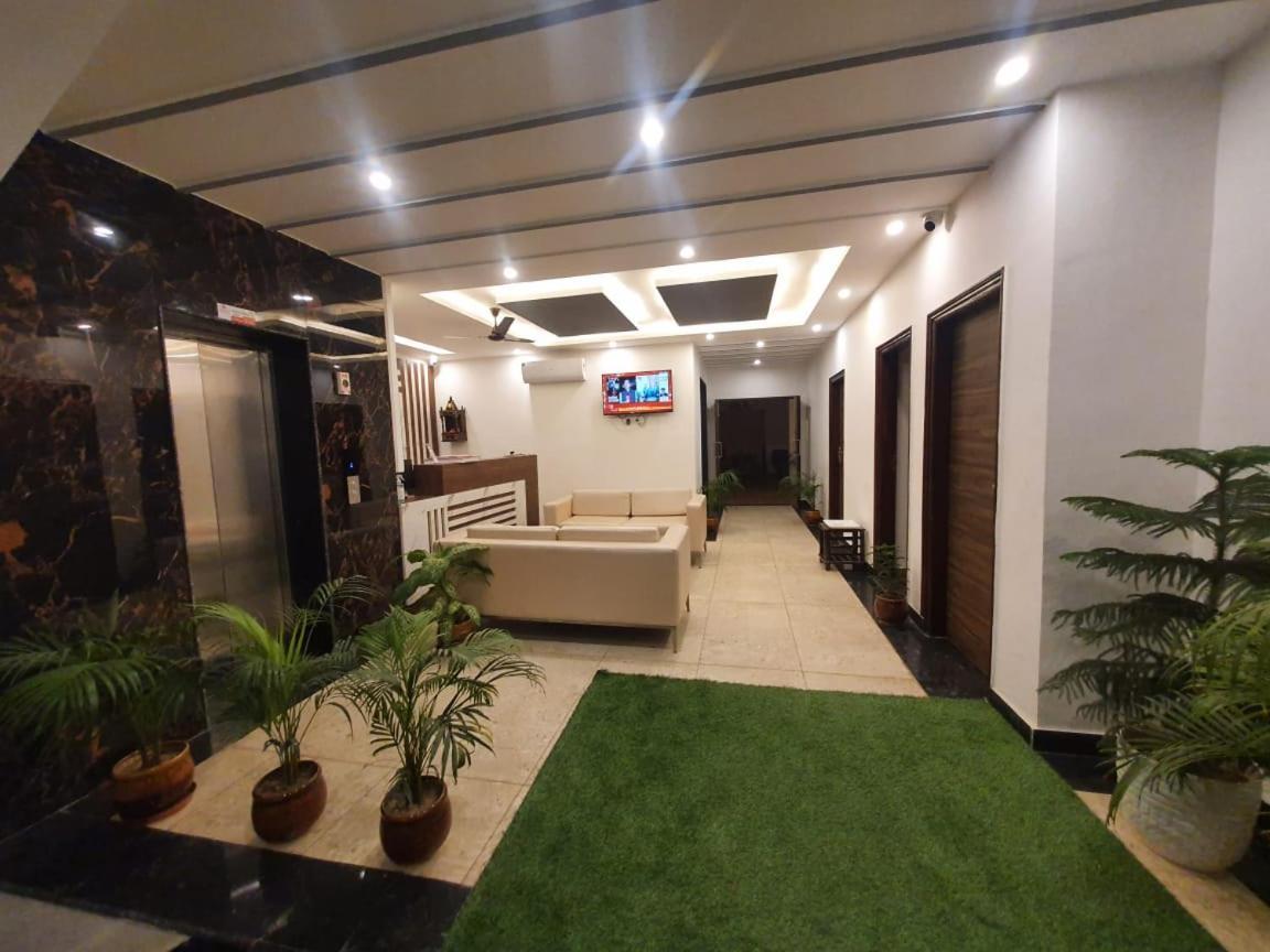 Kds Residency Hotel Grander Noida Exterior foto