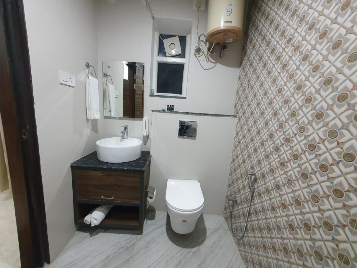 Kds Residency Hotel Grander Noida Exterior foto