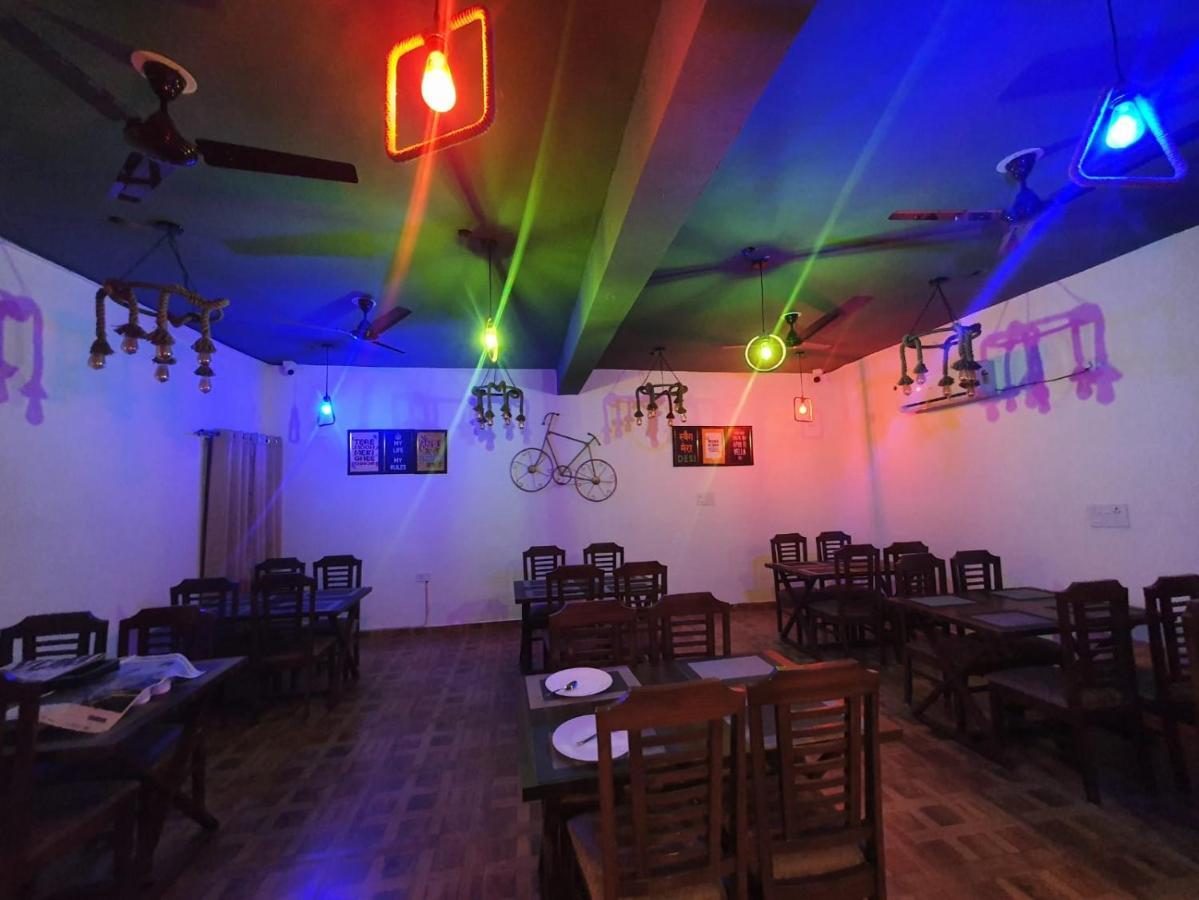 Kds Residency Hotel Grander Noida Exterior foto