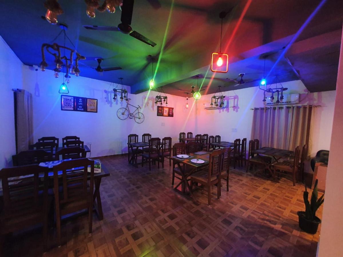 Kds Residency Hotel Grander Noida Exterior foto