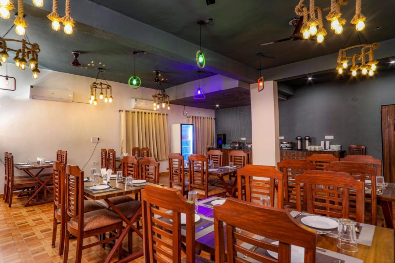 Kds Residency Hotel Grander Noida Exterior foto