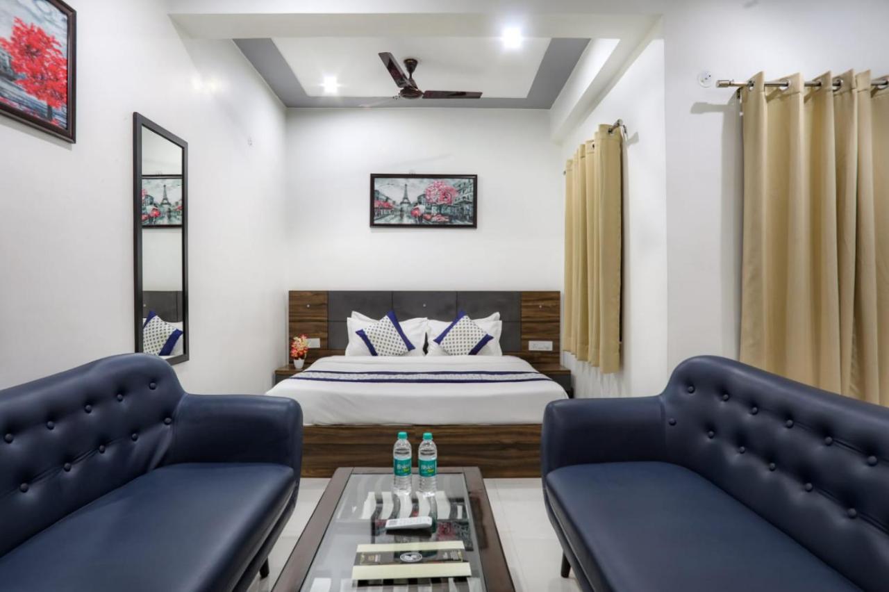 Kds Residency Hotel Grander Noida Exterior foto